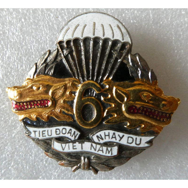 PARACHUTISTE 6 EME BATAILLON DE PARAS VIETNAMIENS RETIRAGE  *