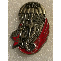 PARACHUTISTE COMMANDO...