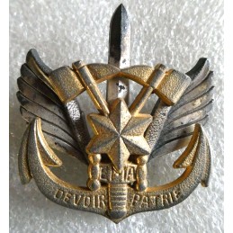 ETRANGERS GABON INSIGNE DE...