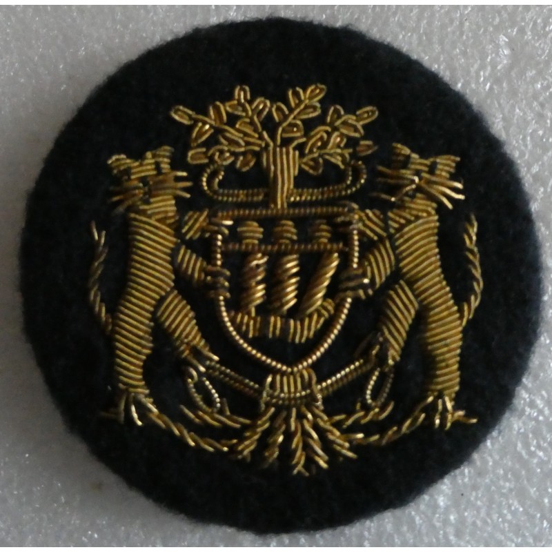 ETRANGERS GABON INSIGNE DE COIFFURE EMA METAL