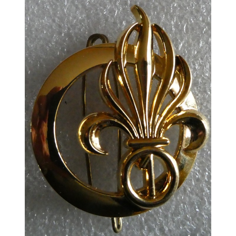 LEGION ETRANGERE INSIGNE DE BERET 1 ER REI