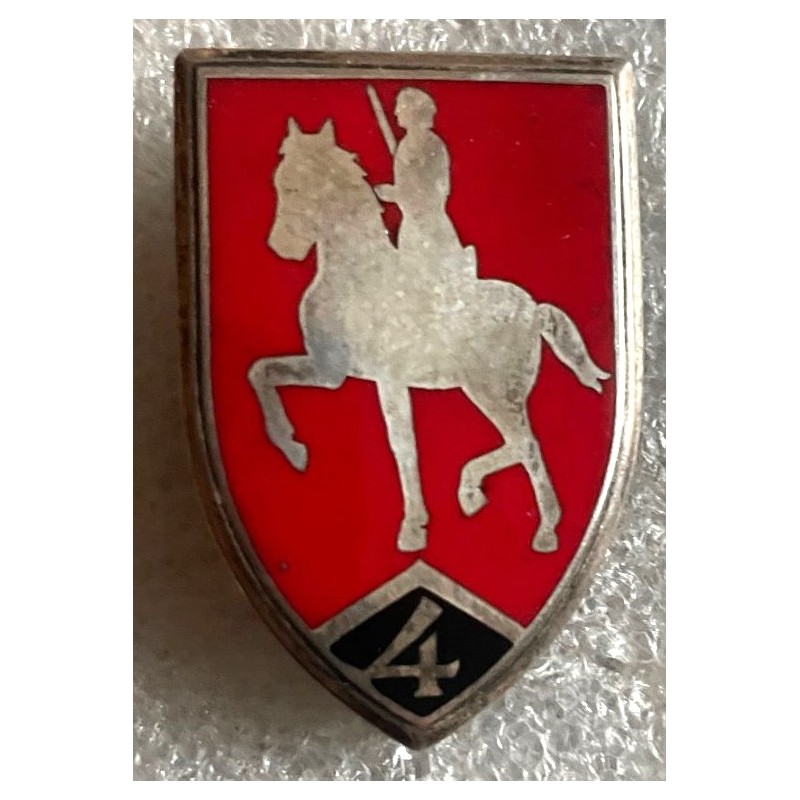 CAVALERIE 4 EME REGT DE CUIRASSIERS DP EN ARGENT *