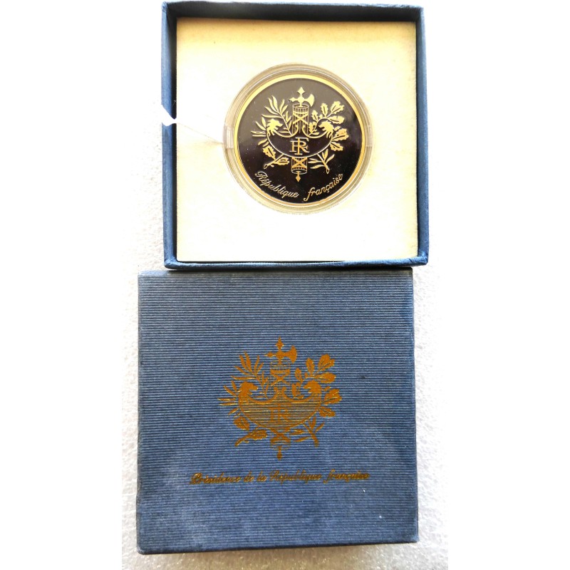 PRESIDENCE DE LA REPUBLIQUE OBSOLETE COIN EN BOITE NICOLAS SARKOZY 4.5 CM *