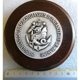 PARACHUTISTE MEDAILLE TABLE...