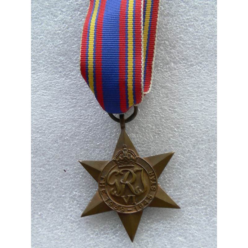 MEDAILLE ANGLAISE 1939/45 STAR2 *