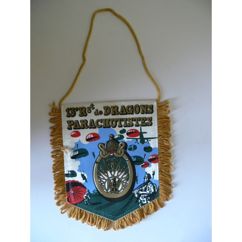 PARACHUTISTE CAVALERIE FANION BUREAU 14/12 CM DU 13 RDP *