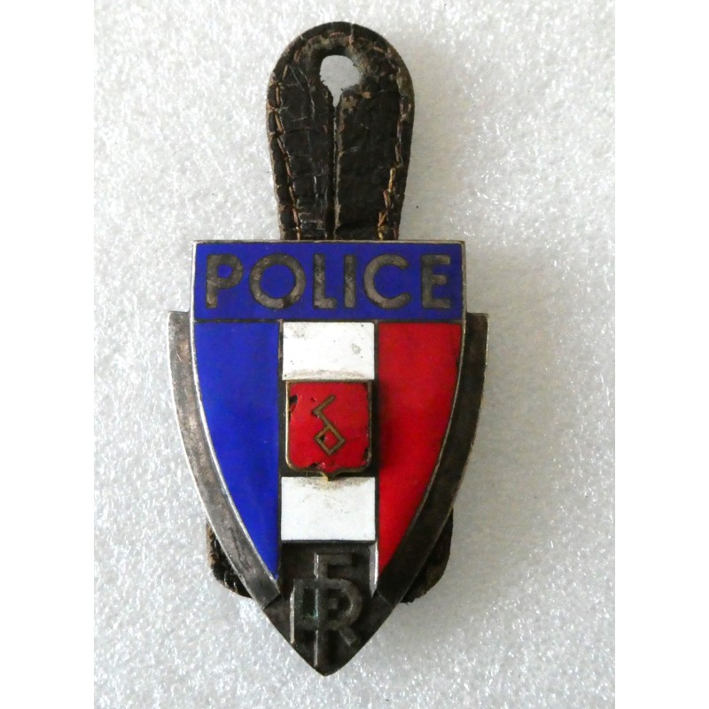 POLICE NATIONALE DE DOUAI MONTE SUR CUIR ECLATS*