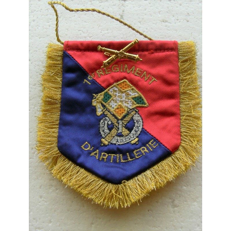 FANION DU 1 ER REGIMENT D ARTILLERIE 14 X 12.5 CM AVEC INSIGNE