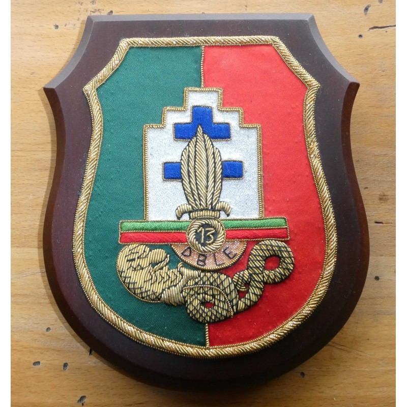 LEGION ETRANGERE INSIGNE DE BUREAU SUR BOIS 13 EME DBLE 16/13 CM *