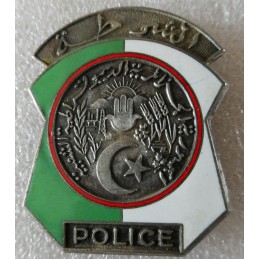 POLICE INSIGNE DE COIFFURE...