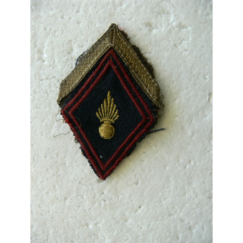 INFANTERIE LOSANGE ET GRADE SERGENT