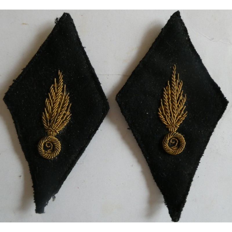 GENDARMERIE PAIRE COINS DE COLS 2 EME LEGION DE GENDARMERIE*