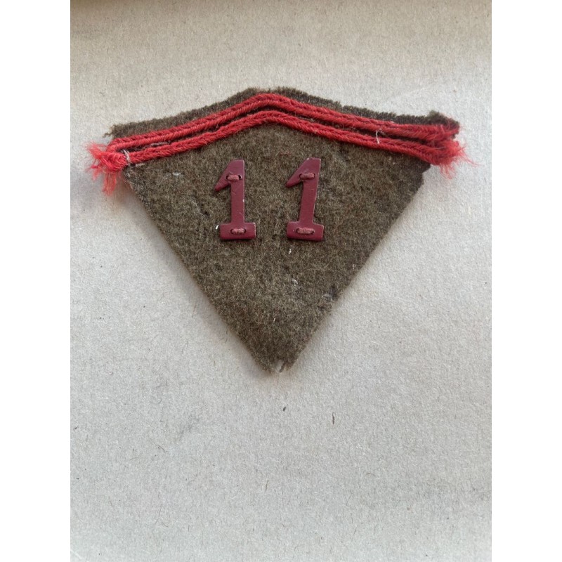 INFANTERIE PATTE DE COLLETS 11 EME ZOUAVES CHIFFRES METAL*