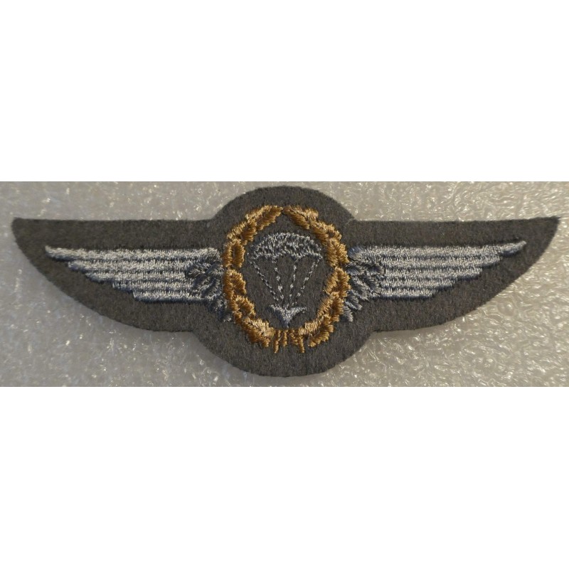 ETRANGERS BREVET PARACHUTISTE ALLEMAND COURONNE BRONZE *