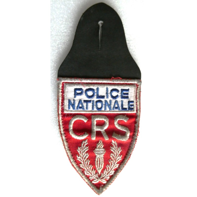 POLICE INSIGNE DE POITRINE CRS *